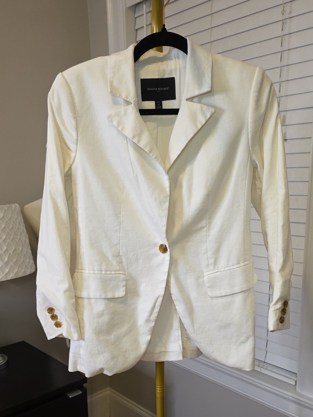 Banana Republic Ivory Linen Single-Button Blazer